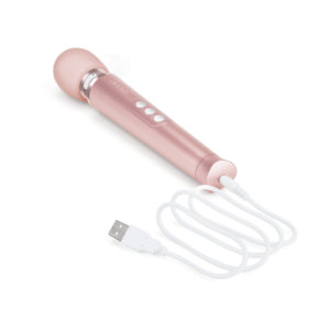 Le Wand Petite Rechargeable Massager Rose Gold - Le Wand - LW-07RG - 4890808209752