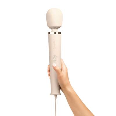 Le Wand Plug In Wand Massager Cream LW 020CRM 4890808227732 Hand Model Detail