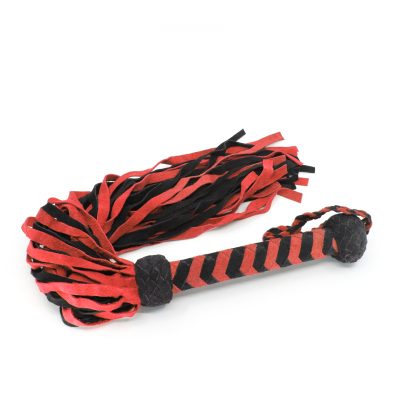 Love in Leather Suede 46cm Long Flogger Whip Red Black WHI014RED 2389014185407 Detail